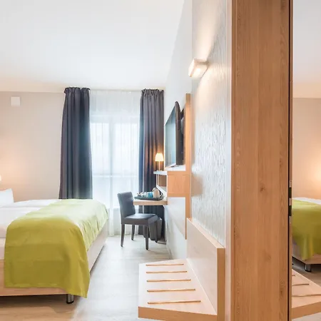 Western Kantstrasse Ξενοδοχείο 4*