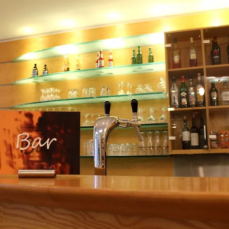 Western Kantstrasse 4* Berlijn