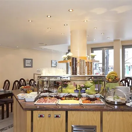 Western Kantstrasse Hotel 4*