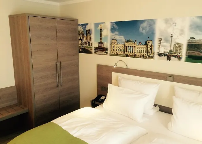 Western Kantstrasse 4* Berlin