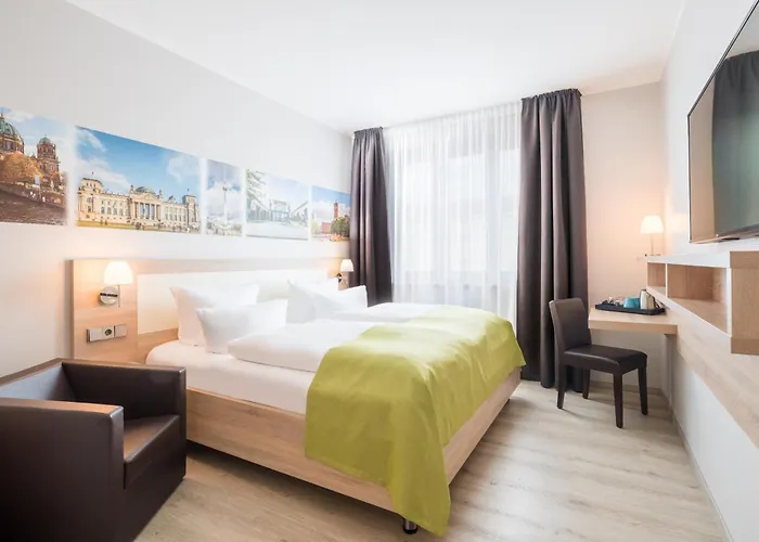 Western Kantstrasse 4* Berlin