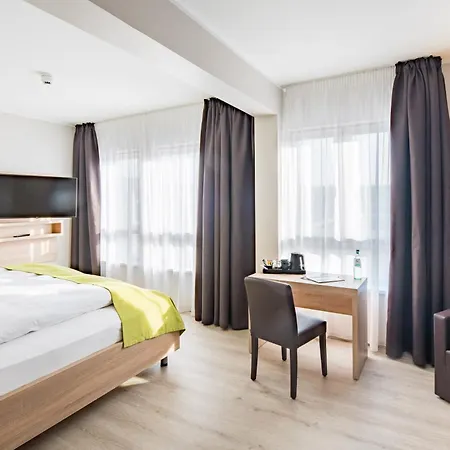 호텔 Western Kantstrasse 4*