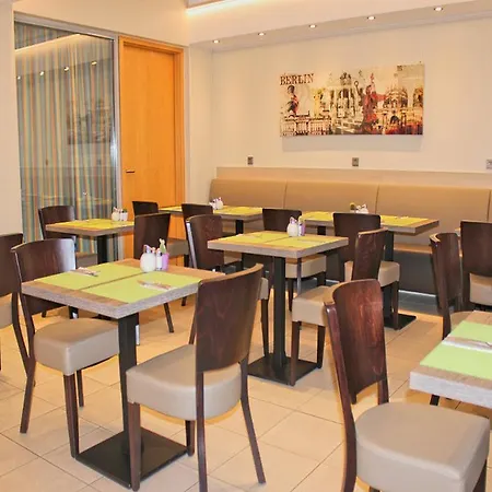 호텔 Western Kantstrasse 4*