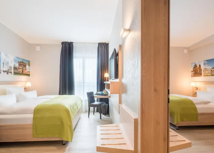 Western Kantstrasse Szálloda 4*