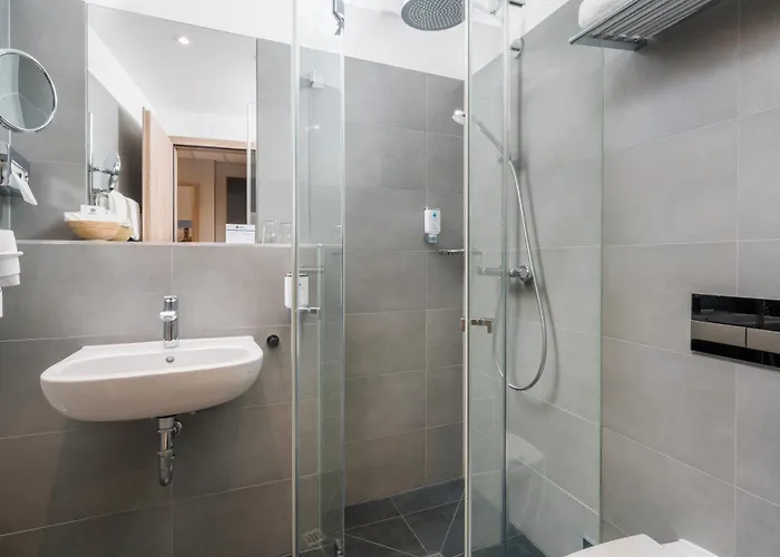 Western Kantstrasse 4* Berlín