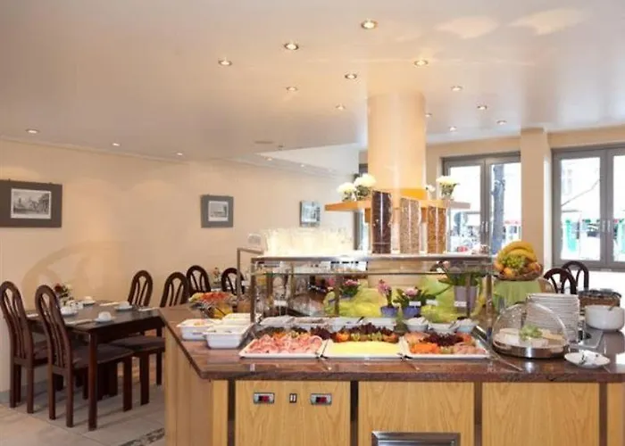 Western Kantstrasse 4* Berlín